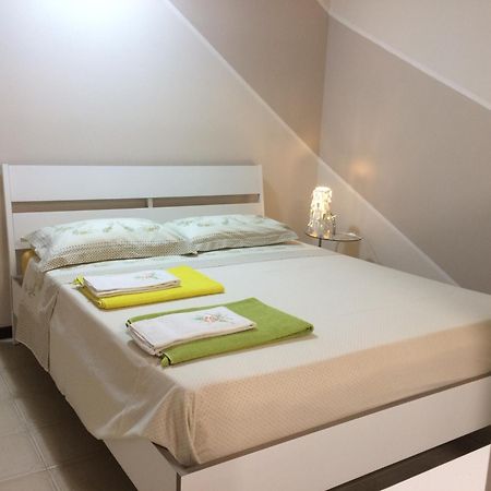 Cinzia'S Home Raffa ภายนอก รูปภาพ